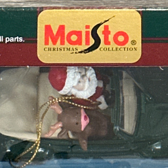 Maisto 1998 Green VW Cabriolet with Santa & Rudolf Die Cast X’MAS Ornament. New! - Picture 7 of 9